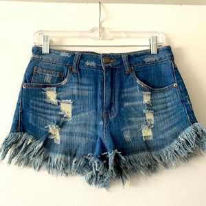 Vintage Havana size 28 high rise cut off jean shorts